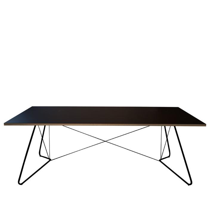 On a string - table - OK Design